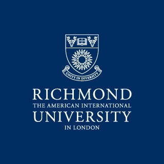 里士满伦敦美国国际大学 logo